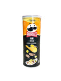 Pringles - Chef Morgan Edition Black Truffle Velvet Mashed Potattoes Flavour / Patatine al Tartufo Nero e Purea di Patate 80g